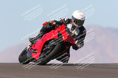 media/Oct-09-2022-SoCal Trackdays (Sun) [[95640aeeb6]]/Turn 9 (1pm)/